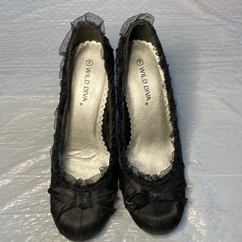 Selling Wild Diva High heels!